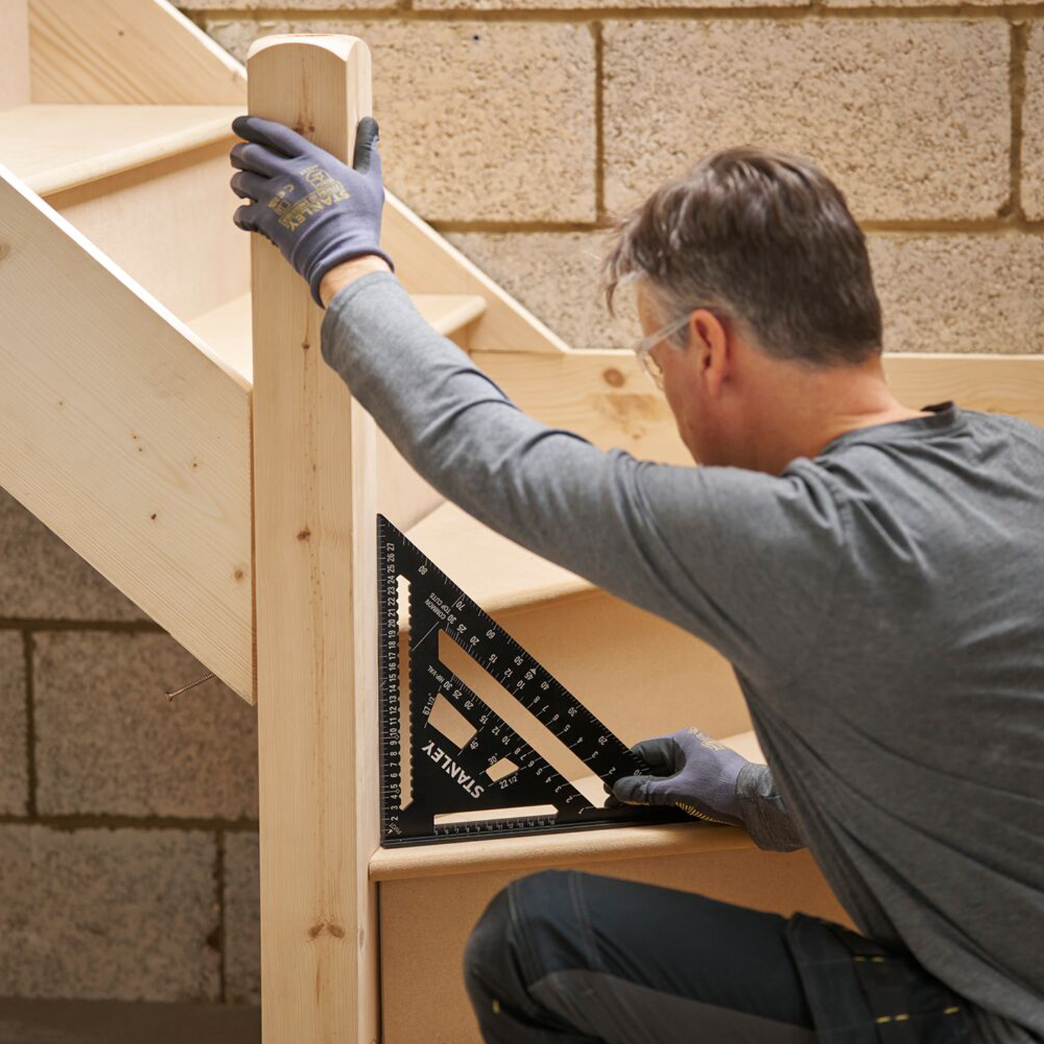 STHT46102-0 Stanley FATMAX smíðavinkill 300mm